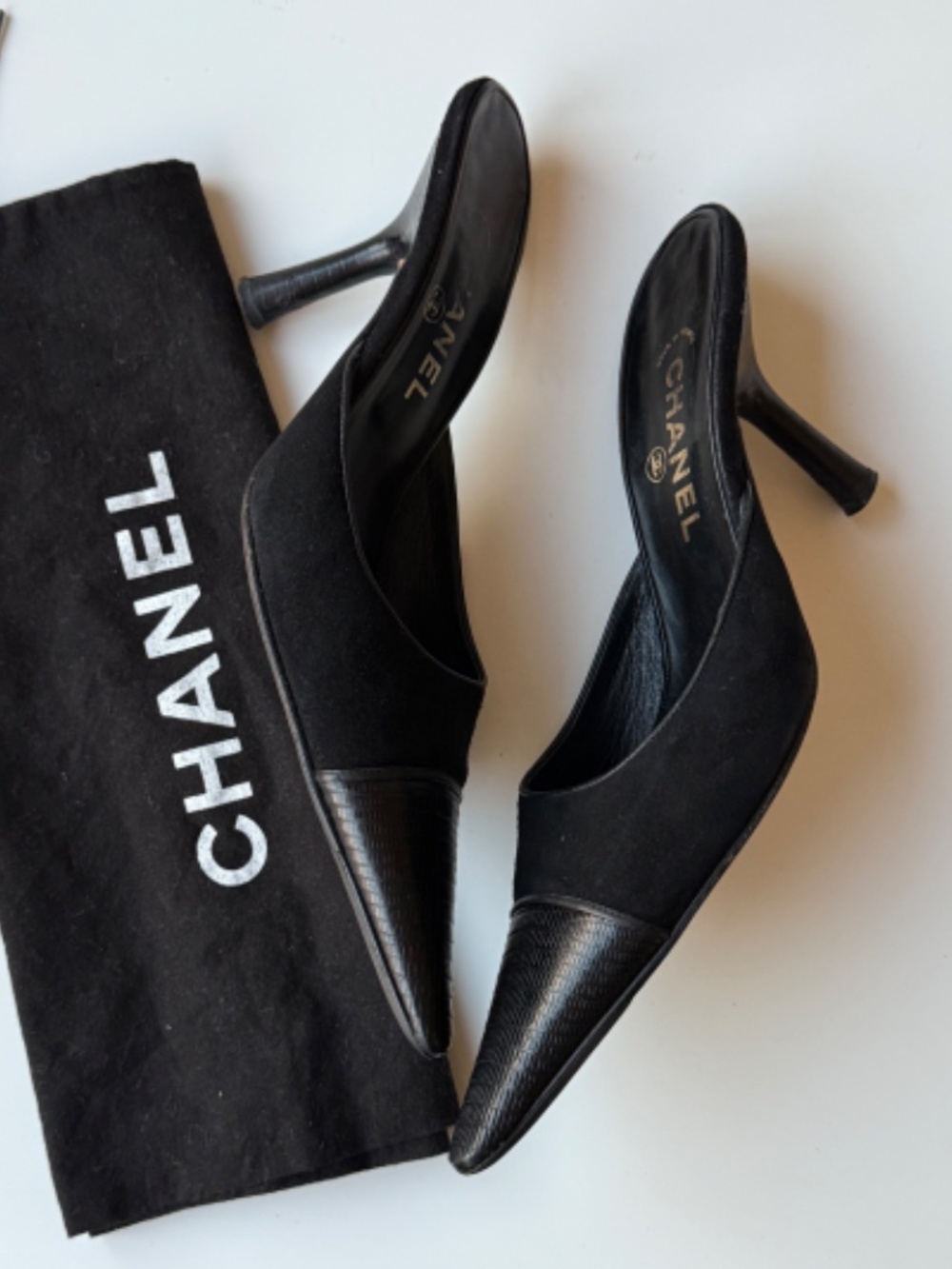 CHANEL vintage black suede mules, EU 39.5 / US 9, 3.5’’ heel - Picture 7 of 15
